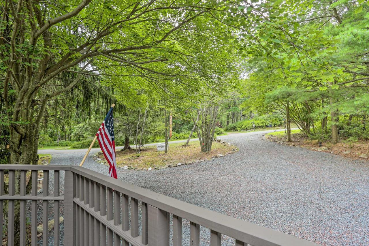Serene Long Pond Home With Game Room And Beach Access! エクステリア 写真